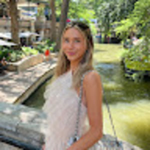 Meet your Posher, Anna